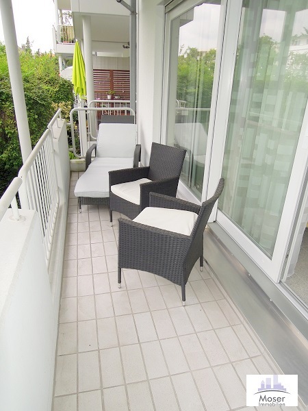 Koffer auspacken und wohlfühlen! Großzügig + top möbliert! 1 Zimmer Apartment mit Balkon in Neu-Isenburg