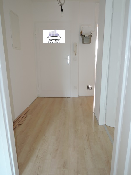 Großzügige 2 Zimmerwohnung mit Wohnküche und  Balkon – zentral Nähe Uniklinik Niederrad