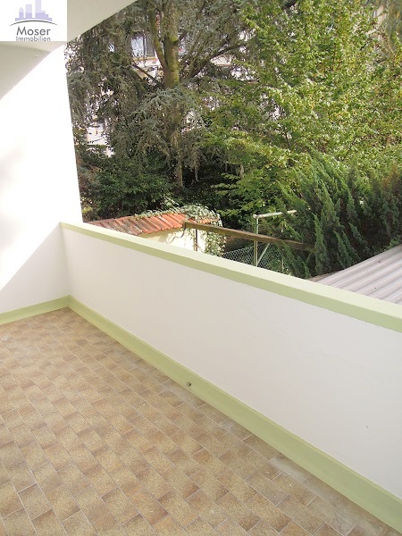 Großzügige 2 Zimmerwohnung mit Wohnküche und  Balkon – zentral Nähe Uniklinik Niederrad