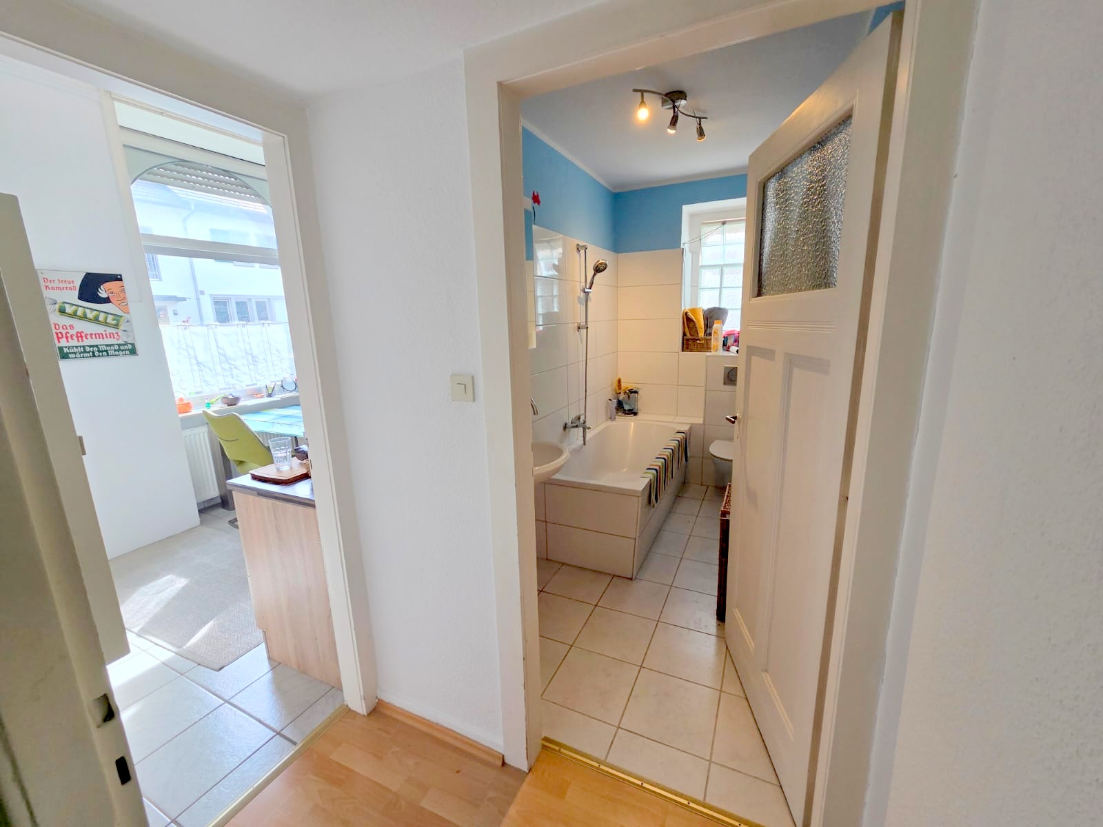 Altbaucharme pur! Großzügige 2 Zimmerwohnung inkl. Wohnküche – ruhig in FFM-Rödelheim