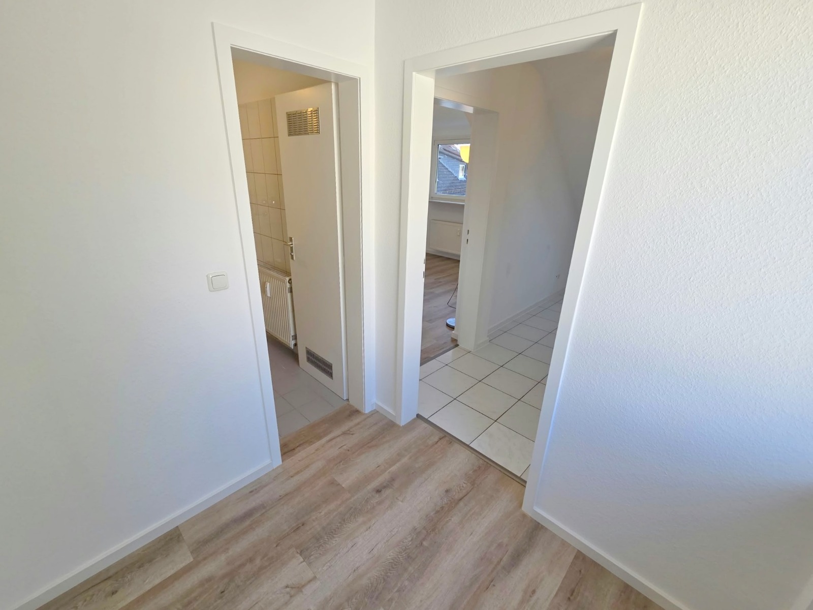 Neu Renoviert! Gemütliche 1 Zimmer Wohnung mit separater Küche inkl. Einbauküche – ruhig und zentral in Rödelheim