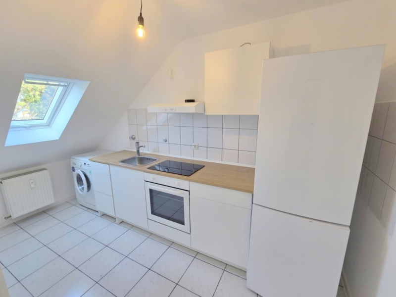 Neu Renoviert! Gemütliche 1 Zimmer Wohnung mit separater Küche inkl. Einbauküche – ruhig und zentral in Rödelheim