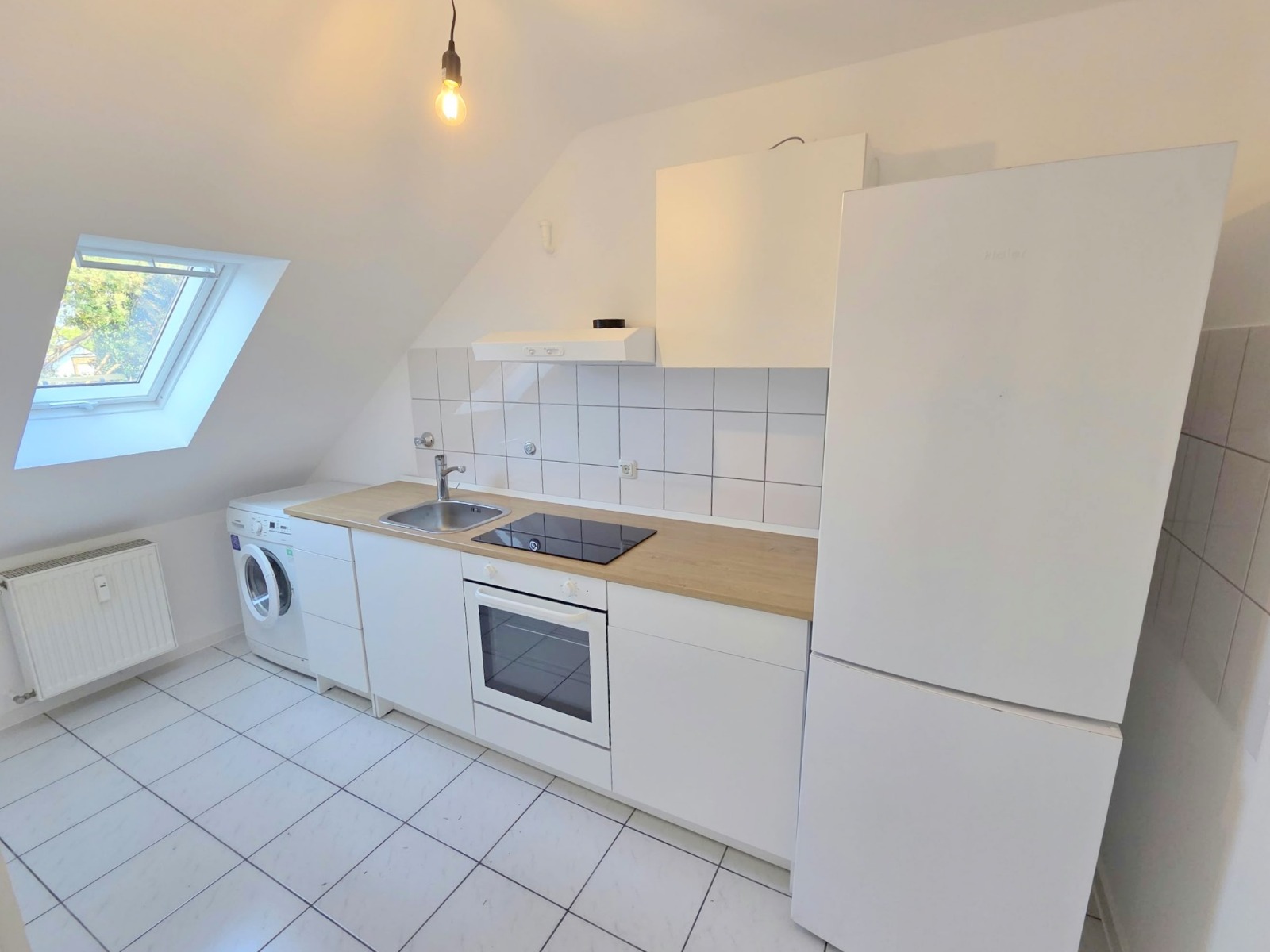 Neu Renoviert! Gemütliche 1 Zimmer Wohnung mit separater Küche inkl. Einbauküche – ruhig und zentral in Rödelheim